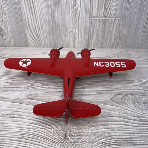 Wings of Texaco 1940 Grumman Goose DIE-CAST METAL BANK Red 4th in Series - Picture 5 of 15
